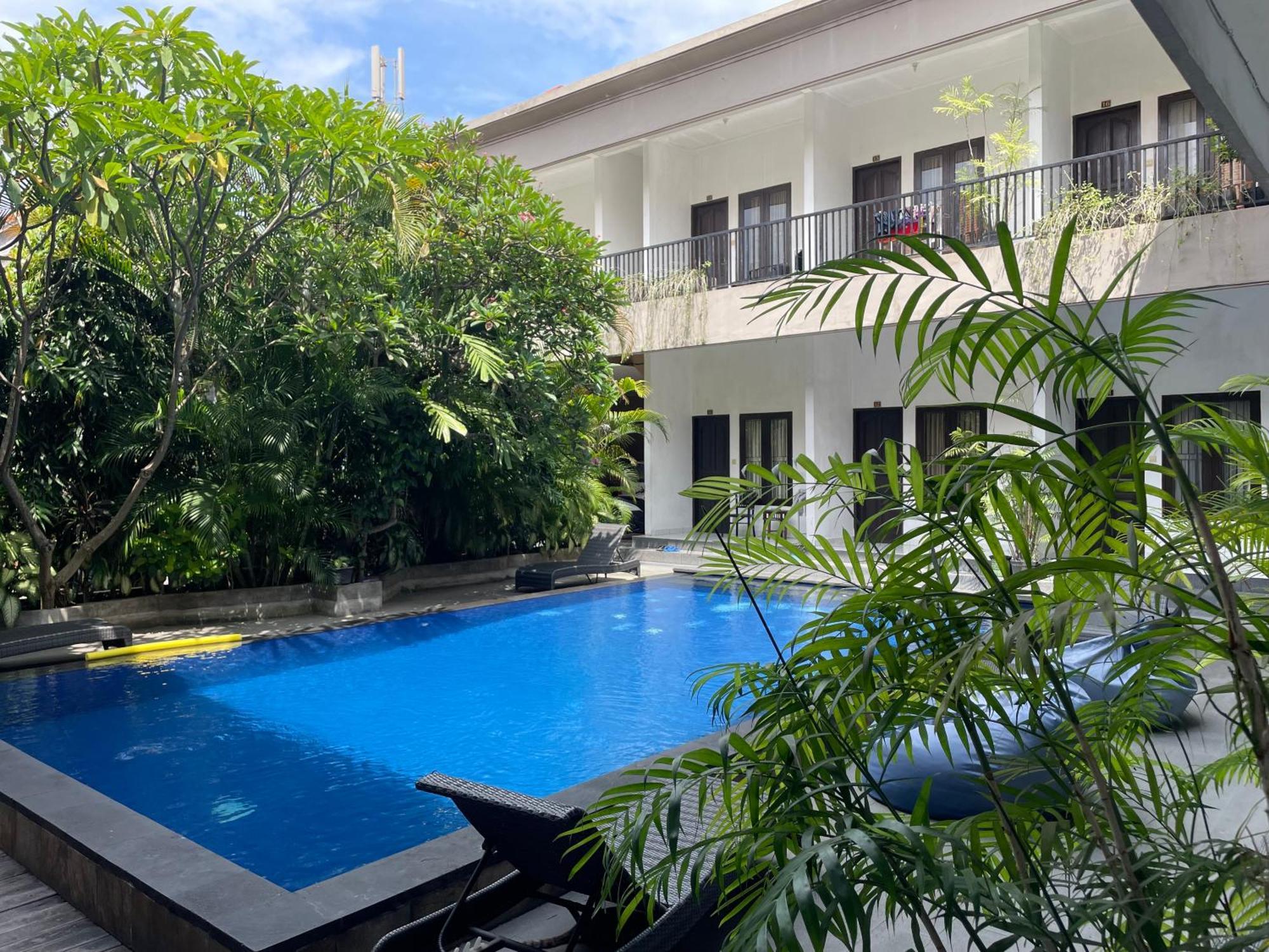 Seminyak Point Guest House Екстер'єр фото